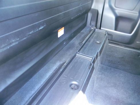 Used 2021 Toyota Tacoma SR RWD image 8