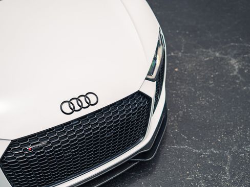 Used 2018 Audi R8 V10 plus AWD/4WD image 9