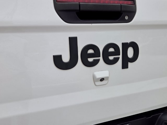 Certified 2020 Jeep Gladiator Mojave AWD/4WD image 10