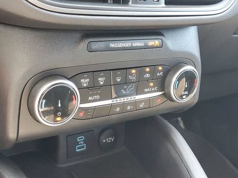 Certified 2023 Ford Escape Active AWD/4WD image 25