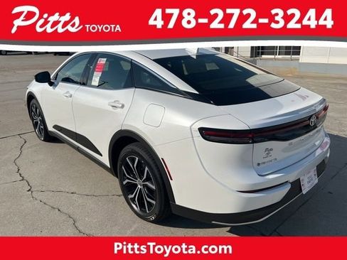 New 2026 Toyota Crown XLE image 8