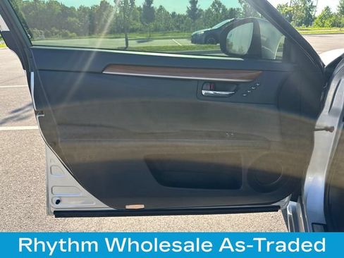 Used 2013 Lexus ES 300h w/ Luxury Pkg FWD image 13