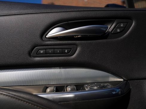 Used 2019 Cadillac XT4 Premium Luxury image 10