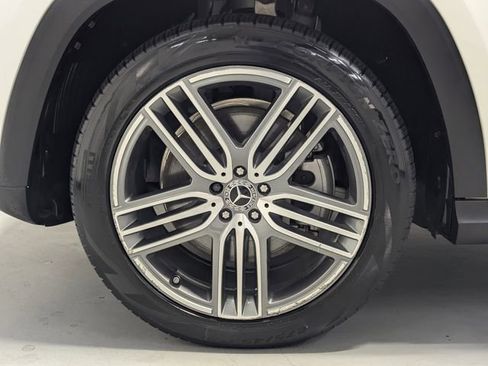 Used 2023 Mercedes-Benz GLS 450 4MATIC image 30