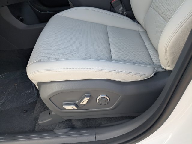 New 2027 Hyundai Santa Fe Limited FWD image 21