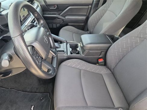 Used 2025 Toyota Tacoma SR image 9
