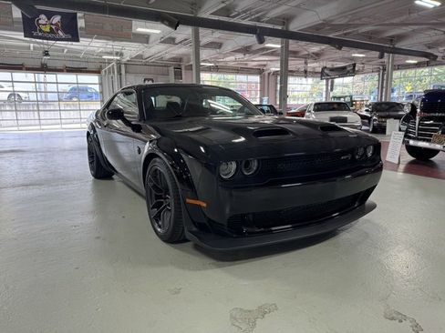 Used 2019 Dodge Challenger SRT Hellcat Redeye image 7
