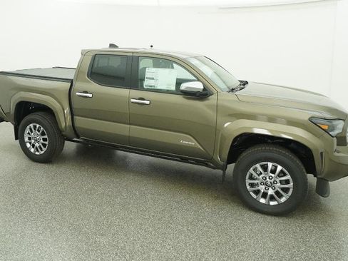 New 2026 Toyota Tacoma Limited image 27