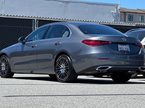 Used 2025 Mercedes-Benz C 300 4MATIC Sedan image 3