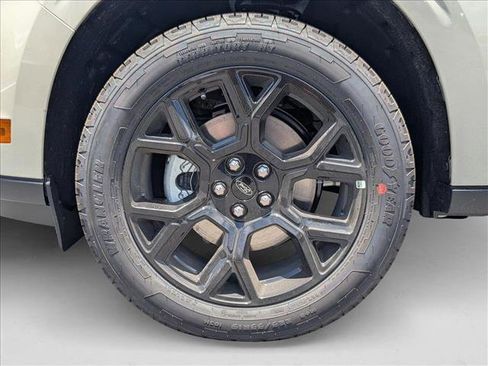 New 2025 Ford Maverick XLT w/ Black Appearance Package image 10