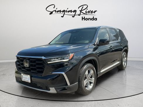 Used 2024 Honda Pilot EX-L image 3