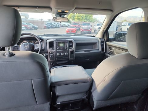 Used 2017 RAM 1500 Express w/ Express Value Package RWD image 16