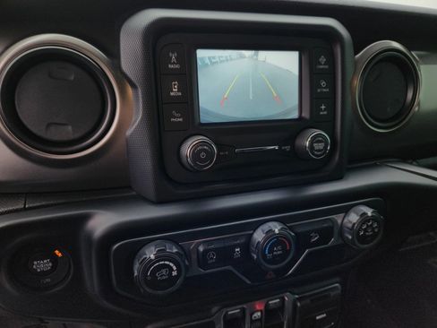 Used 2019 Jeep Wrangler Unlimited Sport S image 13