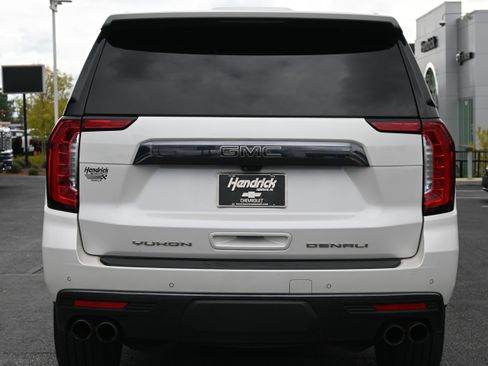 Used 2023 GMC Yukon Denali Ultimate image 11