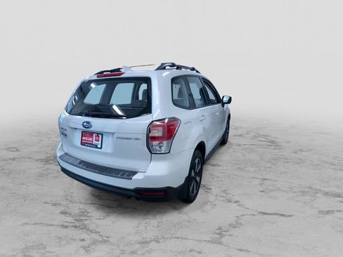 Used 2018 Subaru Forester 2.5i w/ Protection Package #1 AWD/4WD image 10