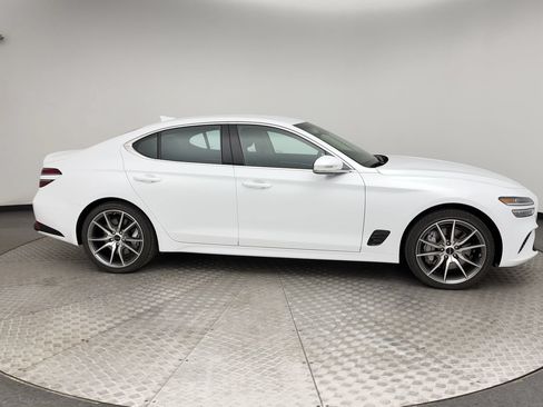 Certified 2026 Genesis G70 2.5T AWD/4WD image 9