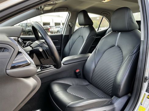 Used 2024 Toyota Camry SE image 22