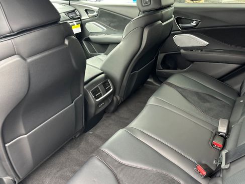 Used 2025 Acura RDX A-Spec image 9