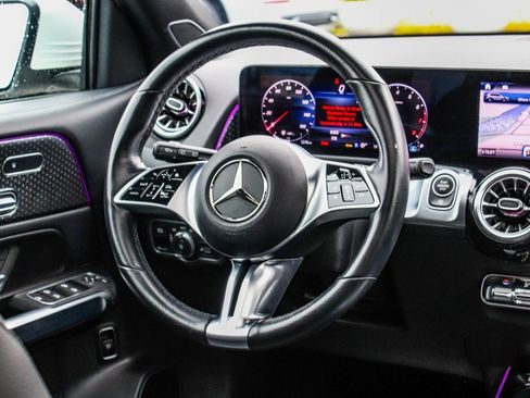 Used 2024 Mercedes-Benz GLB 250 4MATIC w/ Driver Assistance Package image 26