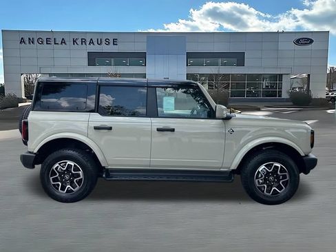 Used 2026 Ford Bronco Outer Banks AWD/4WD image 9