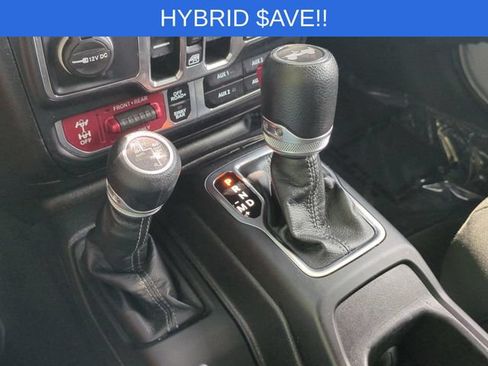 Used 2024 Jeep Wrangler Unlimited Rubicon 4xe AWD/4WD image 24