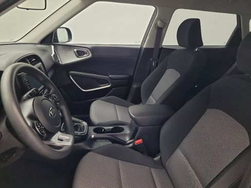 Used 2020 Kia Soul LX FWD image 17