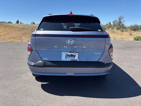 Certified 2024 Hyundai Kona SEL FWD image 7