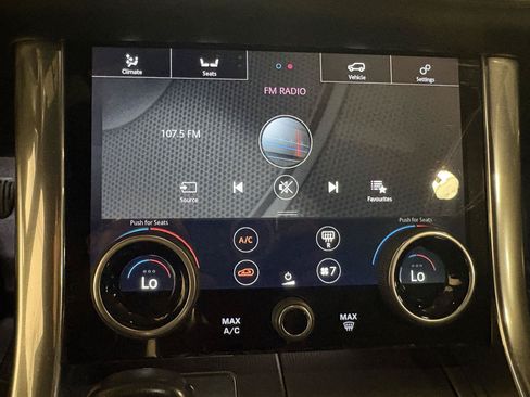 Used 2018 Land Rover Range Rover Sport HSE AWD/4WD image 19
