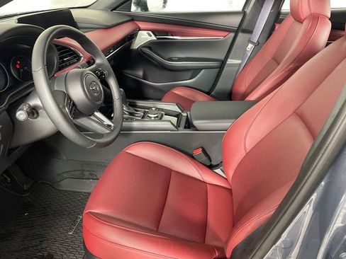 Certified 2025 MAZDA MAZDA3 Hatchback w/Premium Plus Pkg image 2