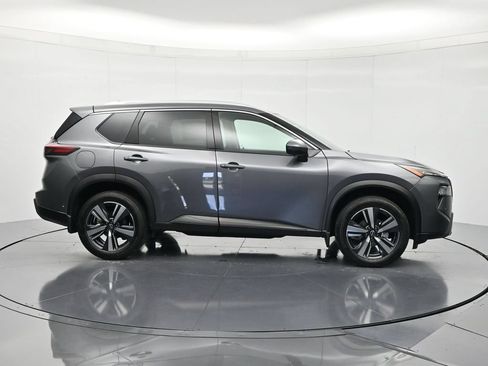 Certified 2024 Nissan Rogue SL w/ SL Premium Package FWD image 4