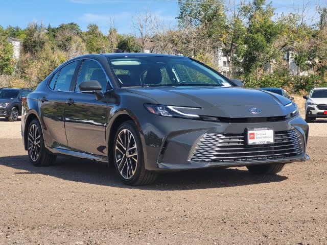 Used 2025 Toyota Camry XLE w/ Premium Package AWD/4WD image 8