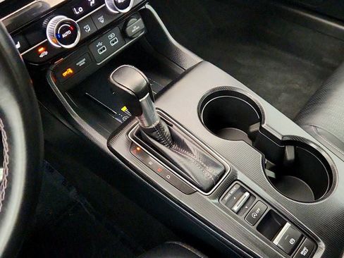 Used 2024 Honda Civic Touring image 16