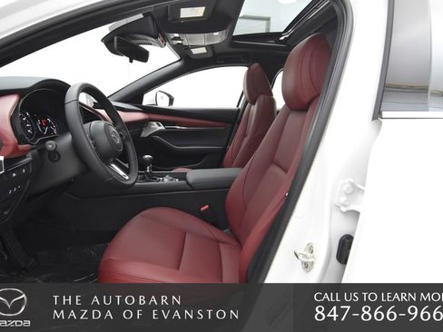 New 2026 MAZDA MAZDA3 2.5 S Hatchback w/ Premium Pkg image 30