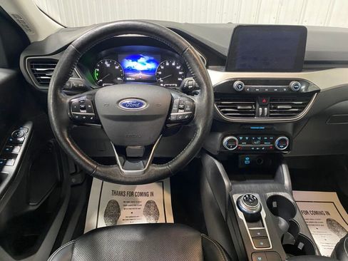 Used 2021 Ford Escape SEL image 4