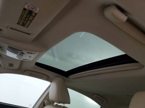 Used 2014 Lexus ES 300h image 29