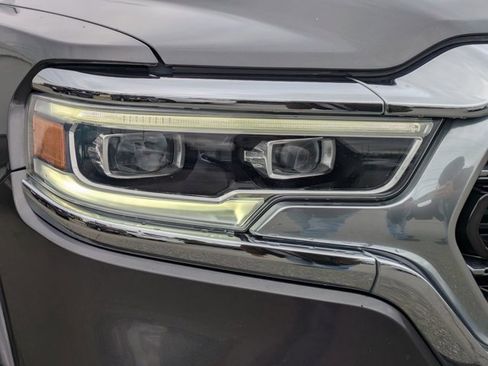 Used 2022 RAM 1500 Limited w/ Body Color Bumper Group image 9