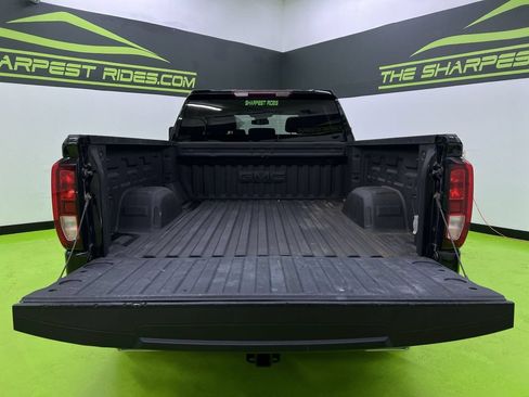 Used 2024 GMC Sierra 1500 Elevation w/ X31 Off-Road Package AWD/4WD image 9