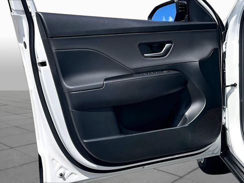 New 2026 Hyundai Kona SEL Premium FWD image 13