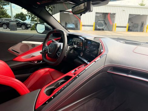 Used 2023 Chevrolet Corvette Stingray Preferred Cpe w/ Z51 Performance Package RWD image 19