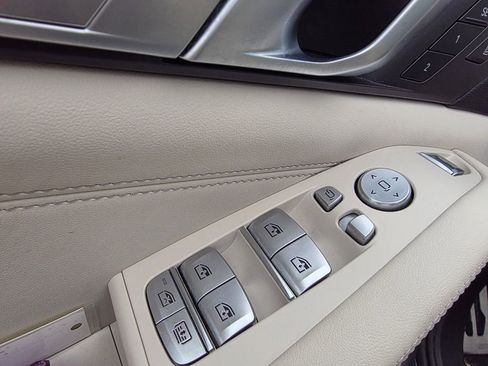 Used 2021 BMW X7 xDrive40i w/ M Sport Package image 12