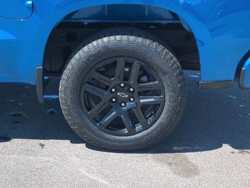 Used 2024 Chevrolet Silverado 1500 Custom w/ Turbomax Blackout Package AWD/4WD image 32