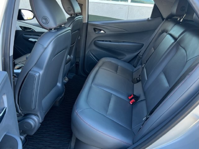 Used 2020 Chevrolet Bolt Premier w/ Infotainment Package FWD image 29