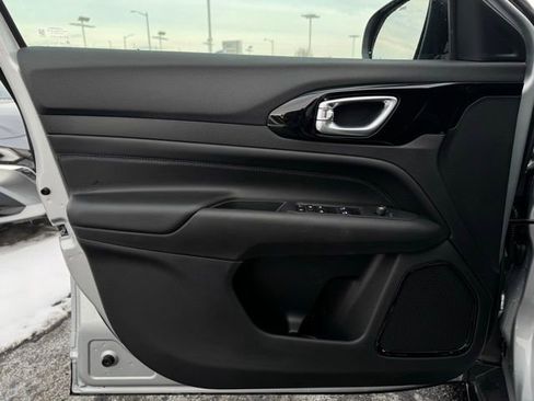 New 2026 Jeep Compass Limited image 11