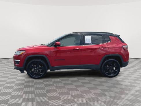 Used 2019 Jeep Compass Latitude AWD/4WD image 5