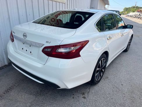 Used 2018 Nissan Altima 2.5 SV image 11