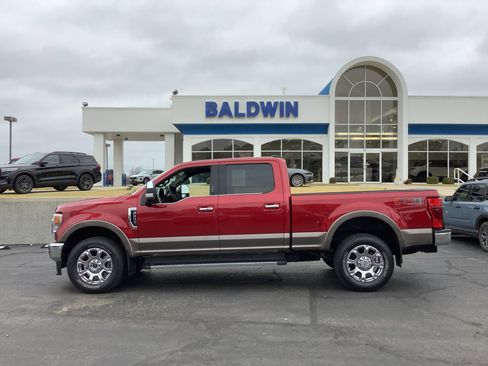 Used 2022 Ford F250 King Ranch w/ Chrome Package image 4