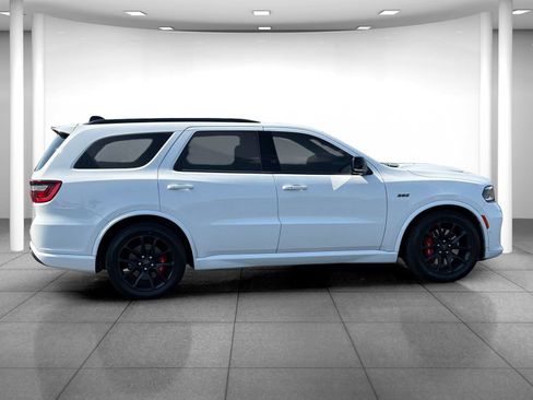 Used 2023 Dodge Durango SRT image 8