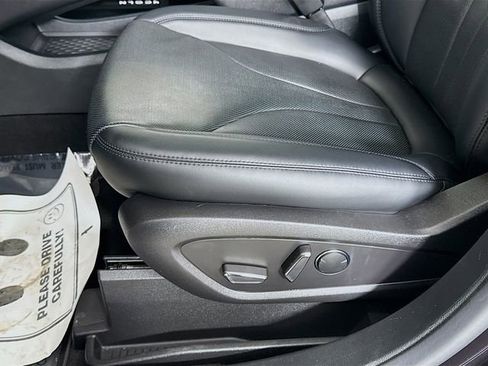 Used 2023 Lincoln Nautilus Reserve image 19