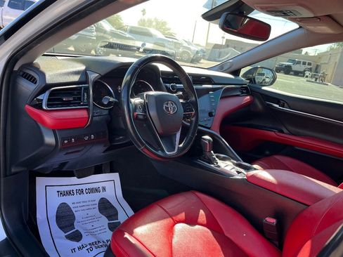 Used 2020 Toyota Camry XSE image 25