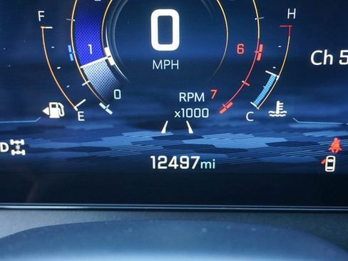 Used 2025 Chevrolet Traverse Z71 w/ LPO, Floor Liner Package image 29